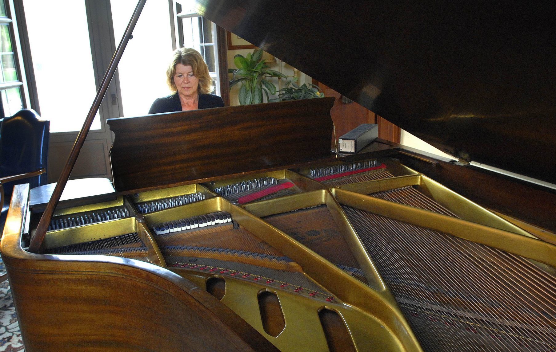 082619-blm-loc-3playerpiano